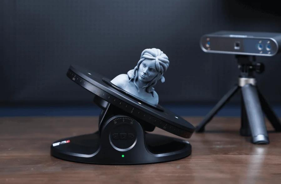 revopoint-dual-axis-turntable-cift-eksen-doner-tab